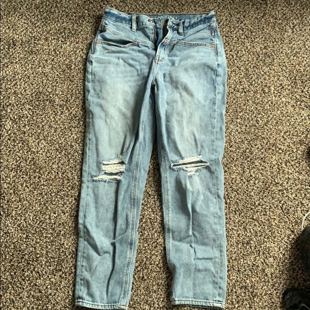 American Eagle mom jeans